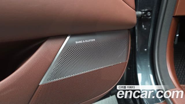 Genesis G90 2024 — ფოტო 17/20