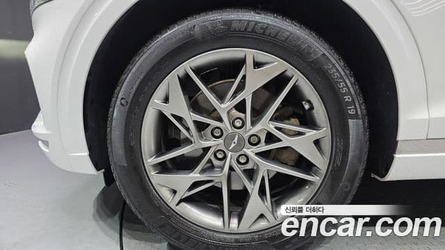Genesis GV70 2021 — ფოტო 5/20