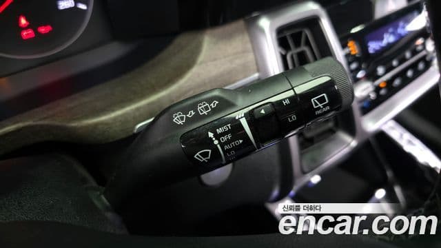 Kia Sorento 2022 — Şəkil 17/20