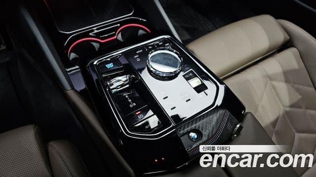 BMW i5 2025 — ფოტო 8/20