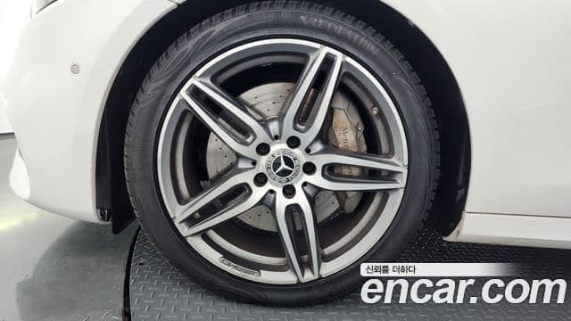Mercedes-Benz E-Class 2018 — фото 5 из 20