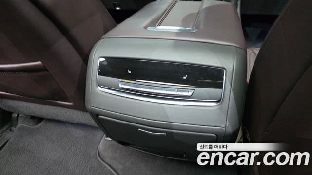 Cadillac Escalade 2022 — Şəkil 18/20