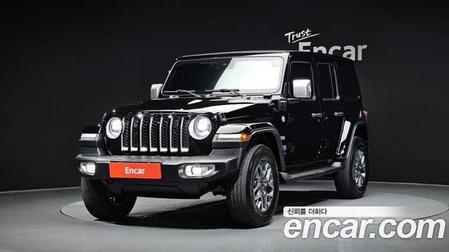 Jeep Wrangler 2022 — ფოტო 1/20