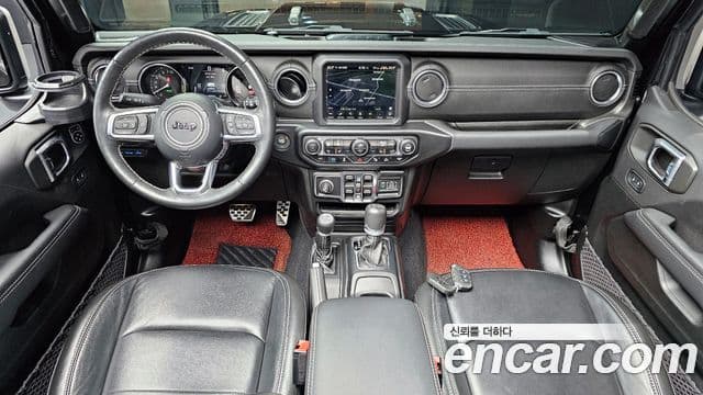 Jeep Wrangler 2022 — ფოტო 7/20
