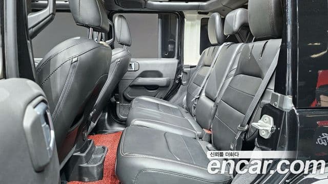 Jeep Wrangler 2022 — ფოტო 12/20