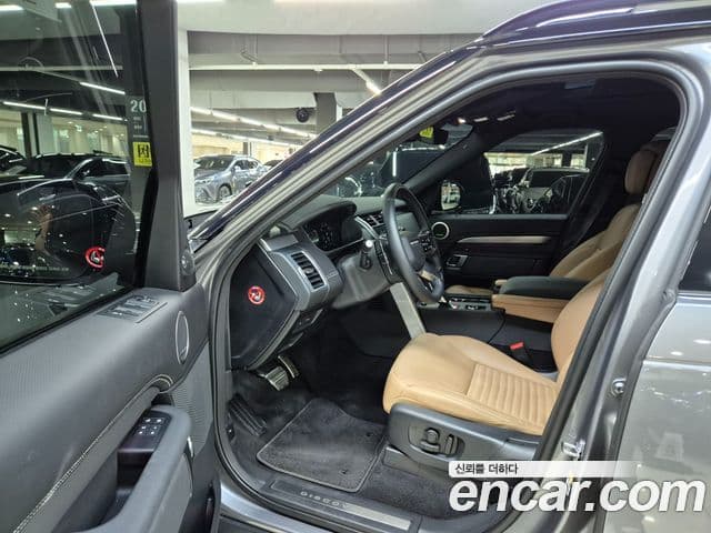 Land Rover Discovery 5 2025 — ფოტო 6/20