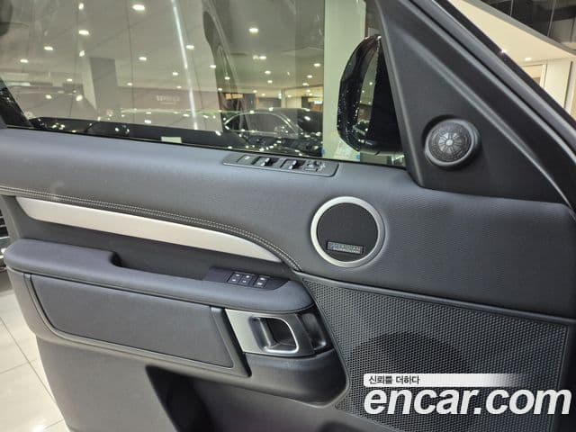 Land Rover Discovery 5 2025 — ფოტო 16/20