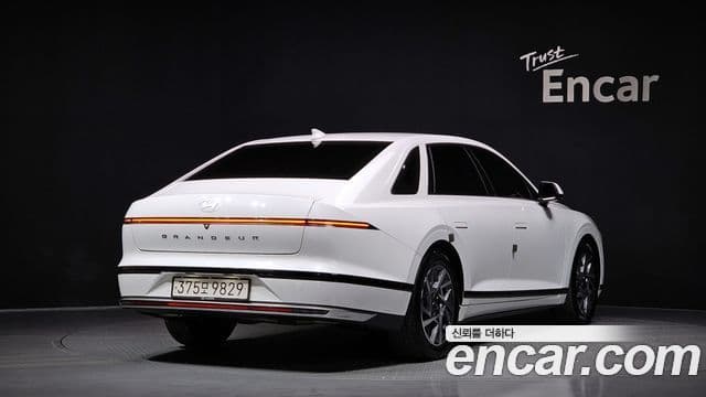 Hyundai Grandeur 2023 — Şəkil 2/20