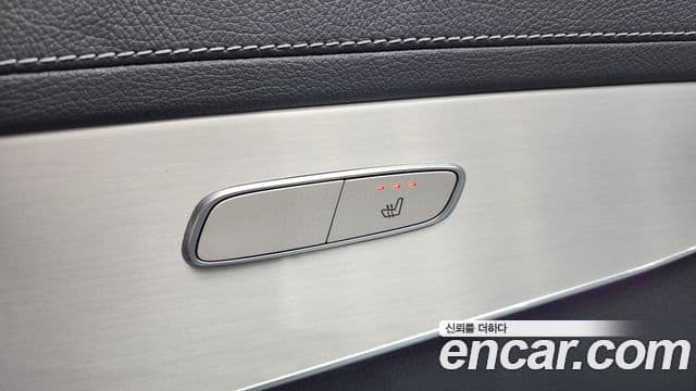 Mercedes-Benz GLC-Class 2021 — Şəkil 19/20