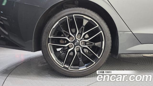Kia K5 2021 — Şəkil 5/20
