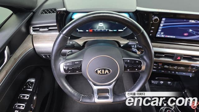 Kia K5 2021 — Şəkil 13/20