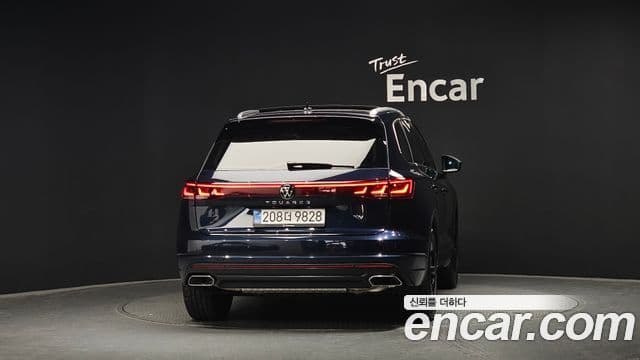 Volkswagen Touareg 2024 — ფოტო 3/20