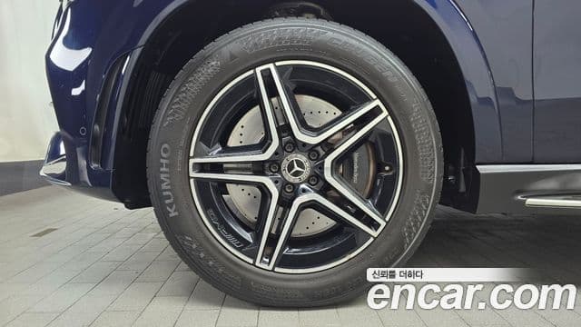Mercedes-Benz GLE-Class 2019 — Фото 4/20