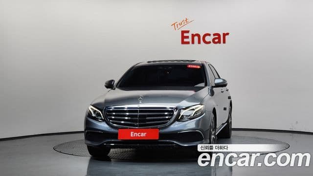 Mercedes-Benz E-Class 2020 — Фото 3/20