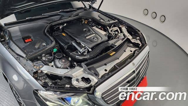 Mercedes-Benz E-Class 2020 — Фото 6/20