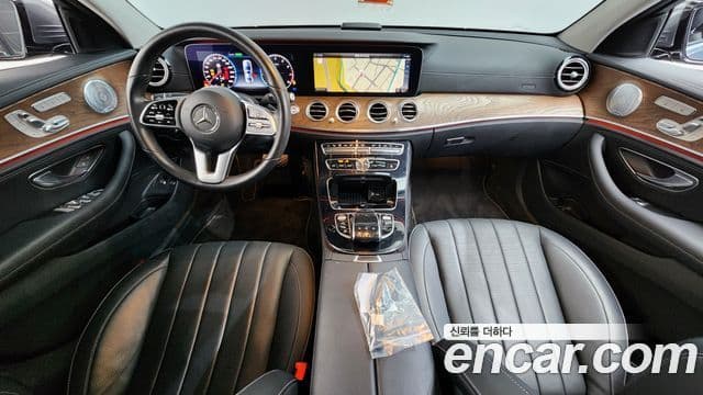 Mercedes-Benz E-Class 2020 — Фото 7/20