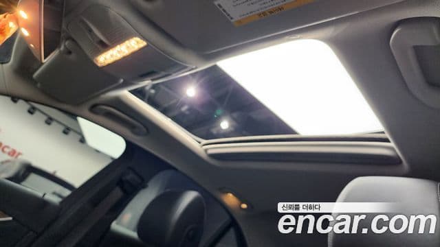 Mercedes-Benz E-Class 2020 — Фото 18/20