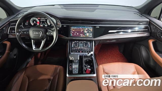 Audi Q7 2021 — ფოტო 7/20
