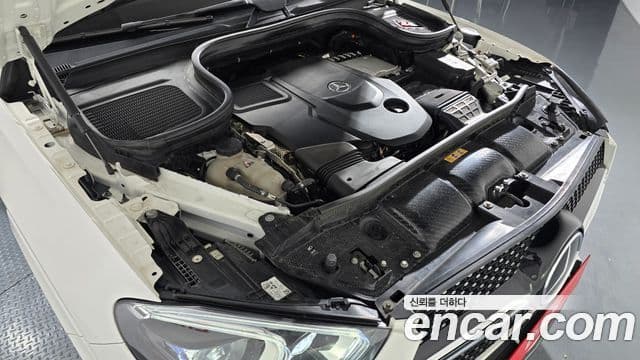 Mercedes-Benz GLE-Class 2022 — Photo 7/20