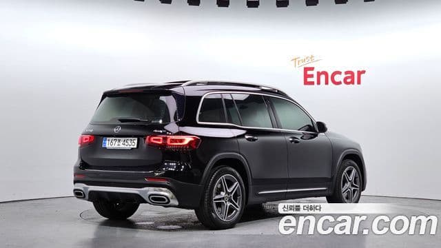 Mercedes-Benz GLB-Class 2020 — Фото 2/20