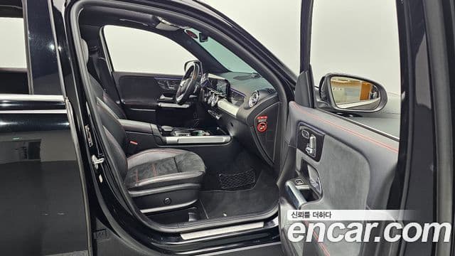 Mercedes-Benz GLB-Class 2020 — Фото 10/20