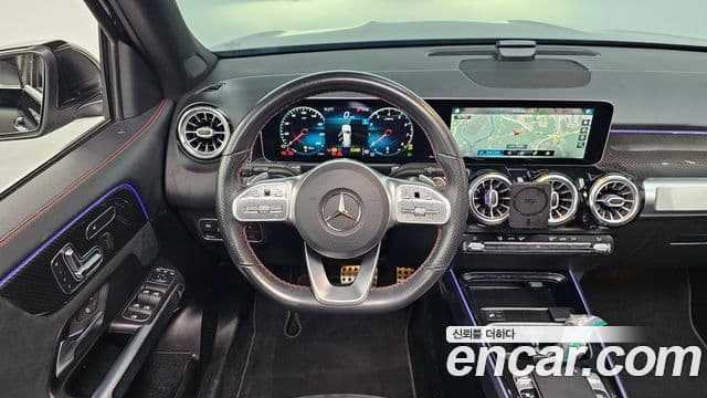 Mercedes-Benz GLB-Class 2020 — Фото 13/20