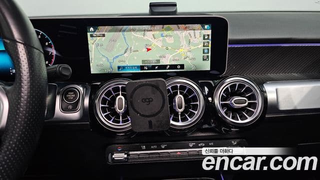 Mercedes-Benz GLB-Class 2020 — Фото 14/20