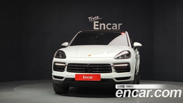 Porsche Cayenne 2021 — Photo 19/20