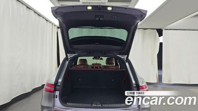 Genesis GV70 2022 — фото 20 из 20