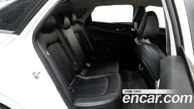 Kia K5 2021 — Şəkil 12/20