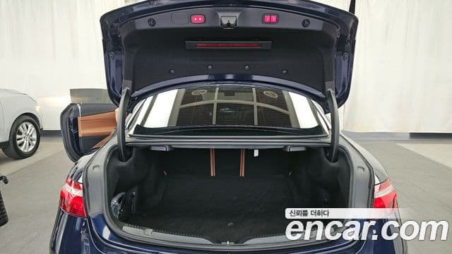 Mercedes-Benz E-Class 2019 — Şəkil 20/20