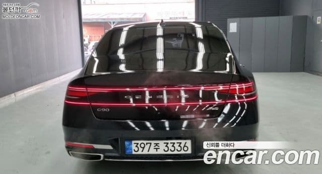 Genesis G90 2022 — Photo 10/18