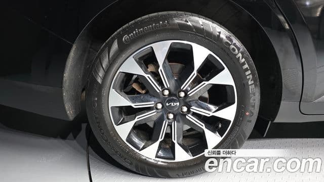 Kia Carnival 2021 — Şəkil 15/20