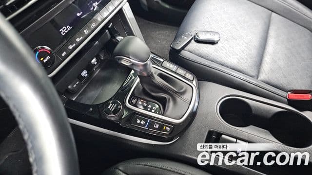 Kia Seltos 2020 — ფოტო 12/20