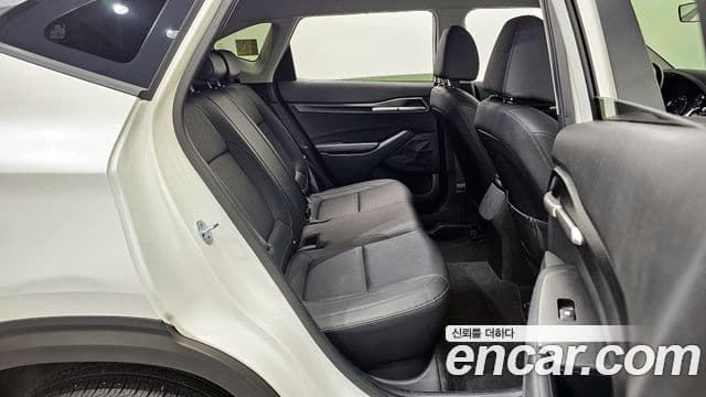 Kia Seltos 2020 — ფოტო 7/20