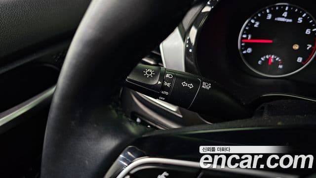 Kia Seltos 2020 — ფოტო 4/20