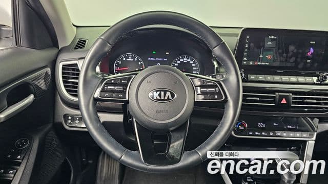 Kia Seltos 2020 — ფოტო 19/20
