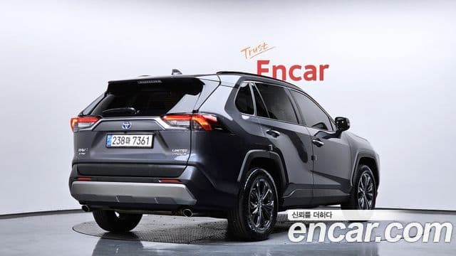 Toyota RAV4 2024 — Şəkil 2/20