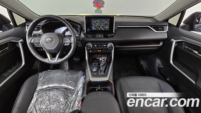 Toyota RAV4 2024 — Şəkil 7/20