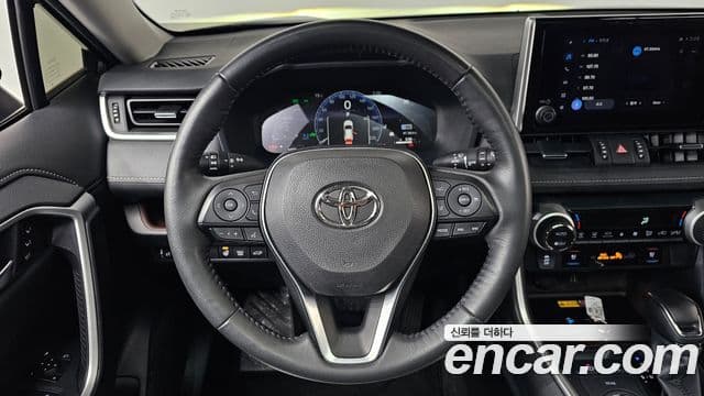 Toyota RAV4 2024 — Şəkil 13/20