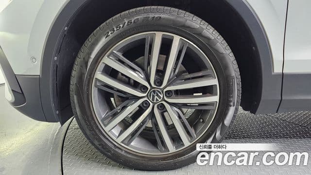 Volkswagen Tiguan Allspace 2023 — фото 5 из 20