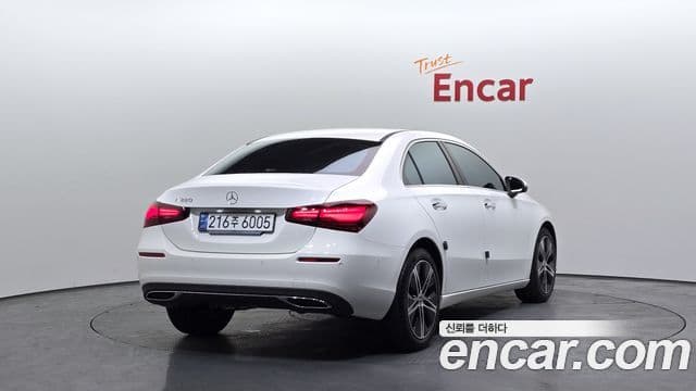 Mercedes-Benz A-Class 2024 — Photo 4/20