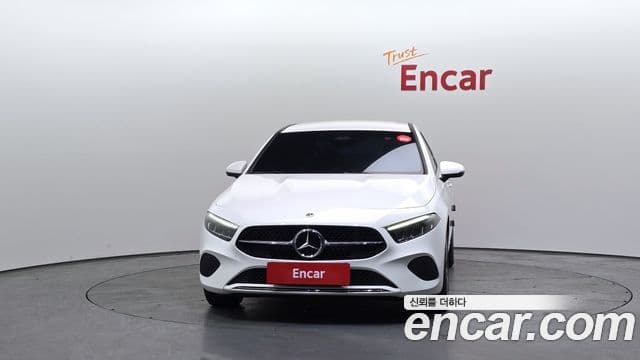 Mercedes-Benz A-Class 2024 — Photo 11/20