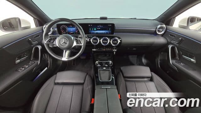 Mercedes-Benz A-Class 2024 — Photo 5/20