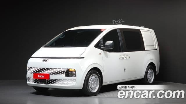 Hyundai Staria 2024 — ფოტო 1/20