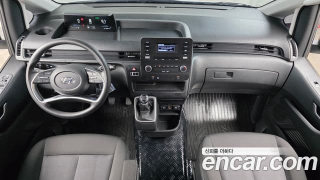 Hyundai Staria 2024 — ფოტო 7/20