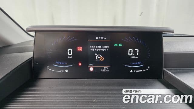 Hyundai Staria 2024 — Şəkil 8/20