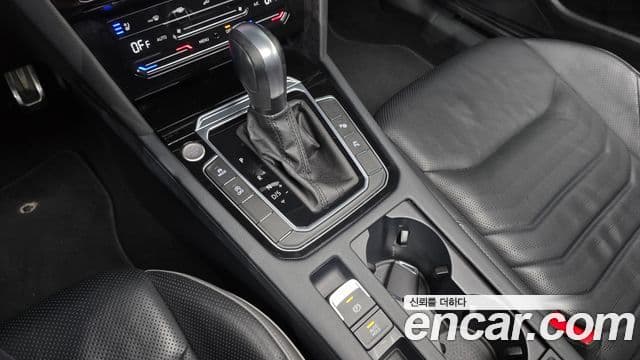 Volkswagen Arteon 2022 — Şəkil 8/18
