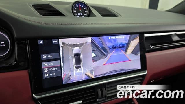 Porsche Cayenne 2020 — ფოტო 15/20