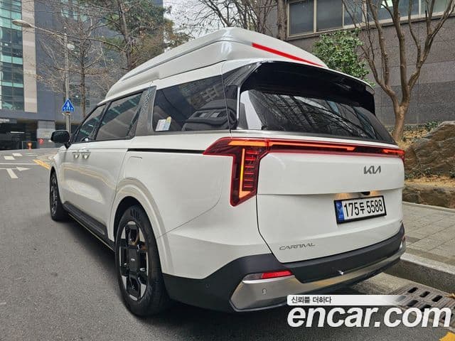 Kia Carnival 2024 — фото 4 из 20